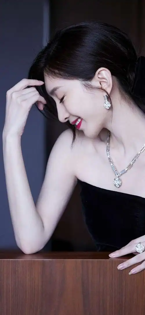 女生手机壁纸_手机壁纸_明星美女手机壁纸_我要个性网