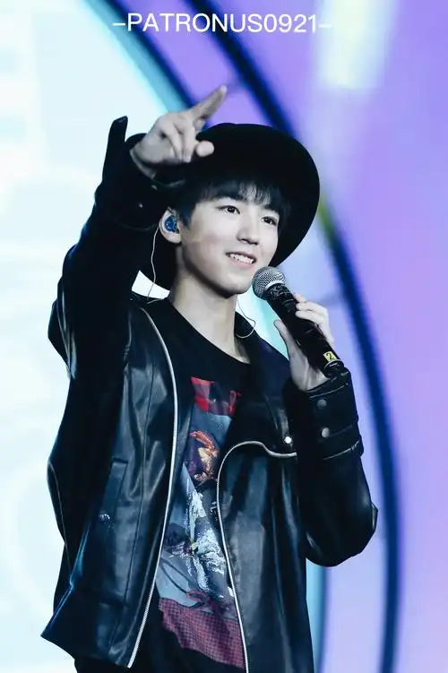 王俊凯# 160921 王俊凯17岁生日会 高清6p