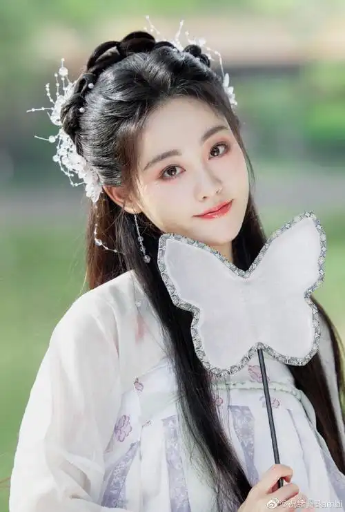 #祝绪丹蝴蝶扇子#