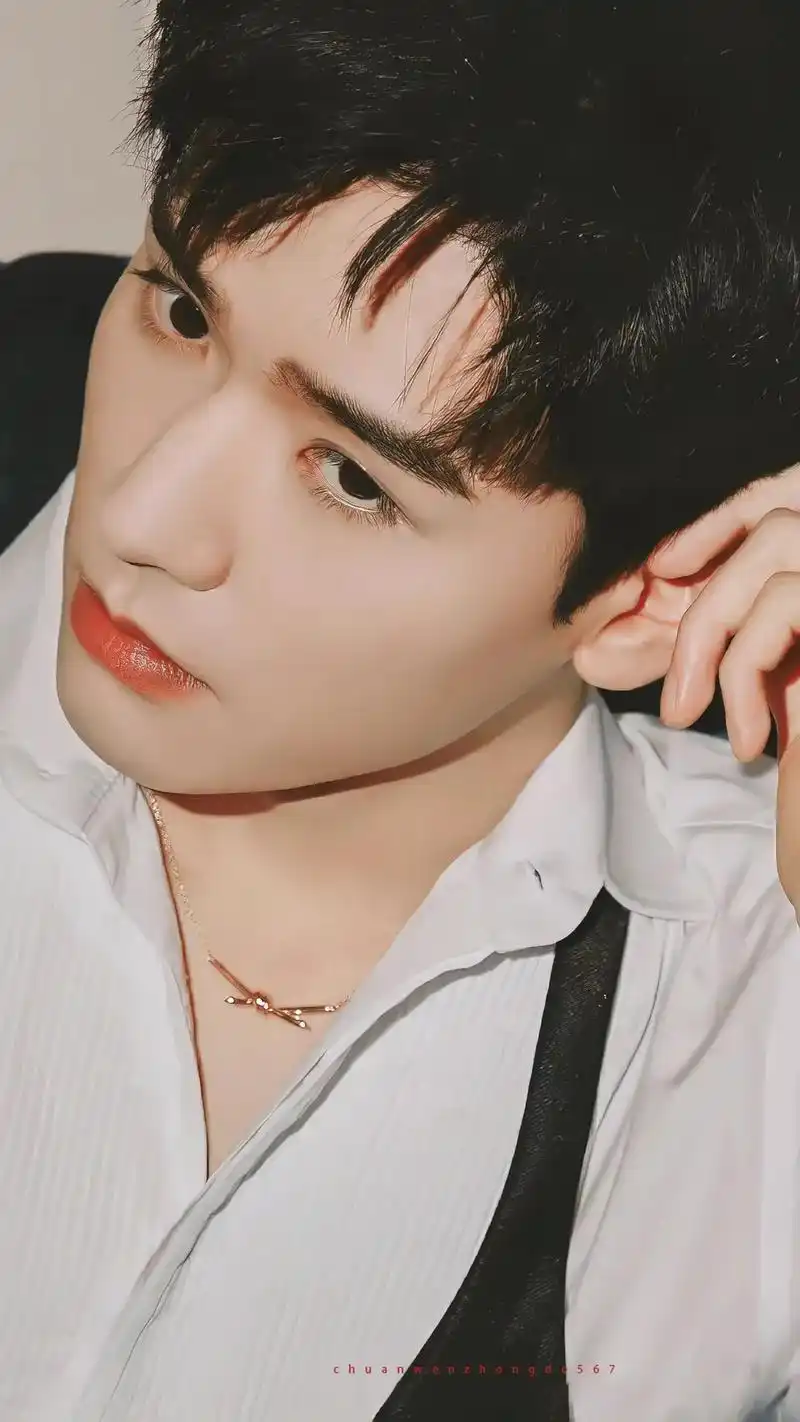 龚俊 #向全世界安利 #壁纸  脸是造物主的恩赐 @dou - 抖音