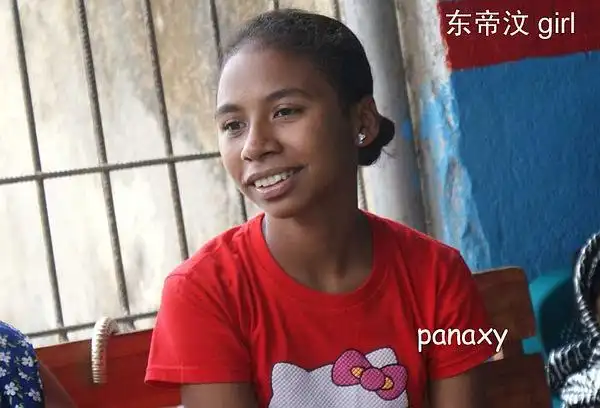 不是偷拍的哦~  东帝汶属于"棕色人种"不同于印尼马来黄色人种,我看不