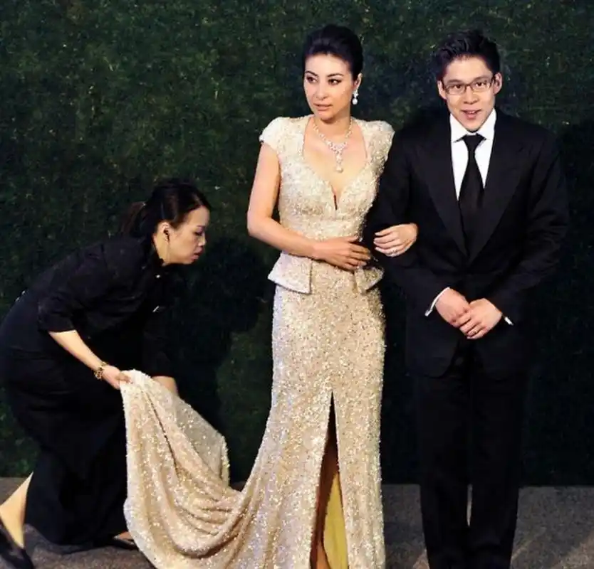 郭晶晶与霍启刚婚礼背后的故事:实力证明平等与尊重  听说郭晶晶结婚