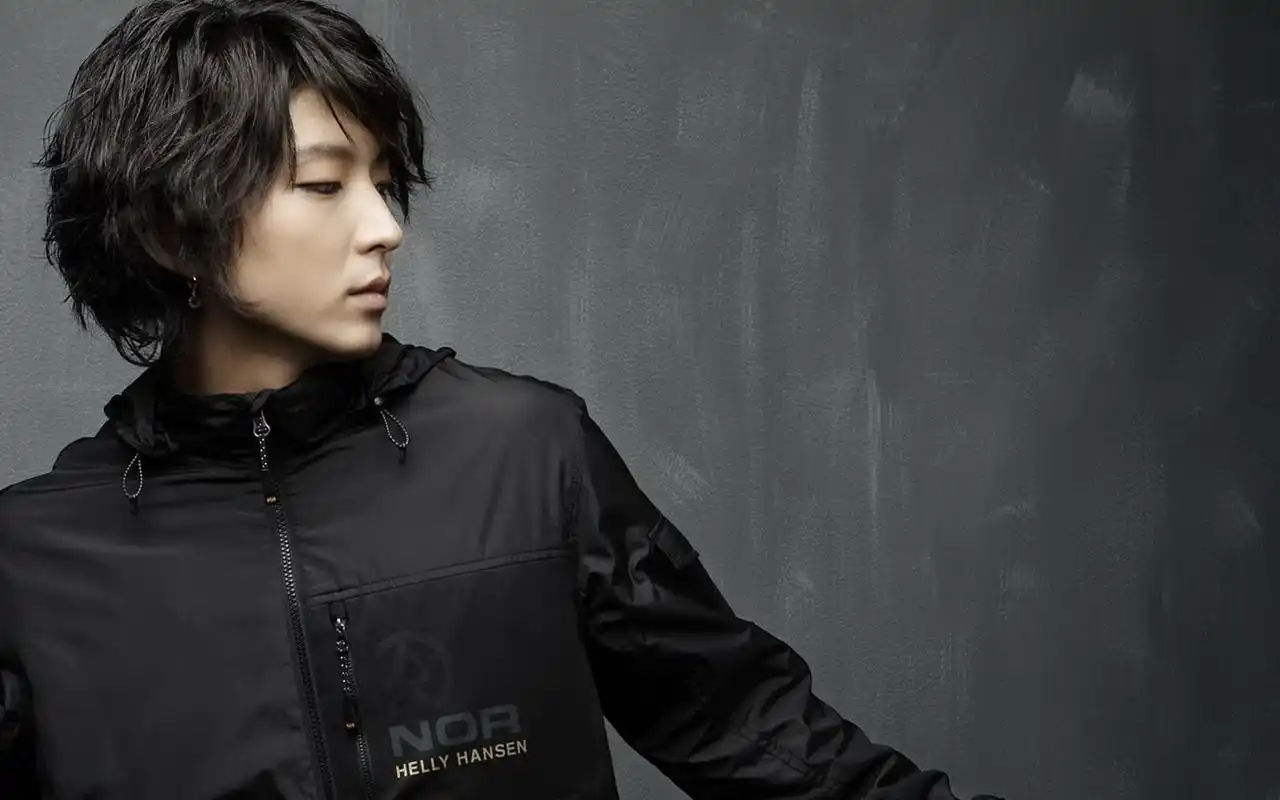 李准基,李俊基帅气韩国明星电脑桌面壁纸