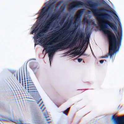 "至少努力不会毁了一个人"金俊勉头像/自截自调二传标明许返.