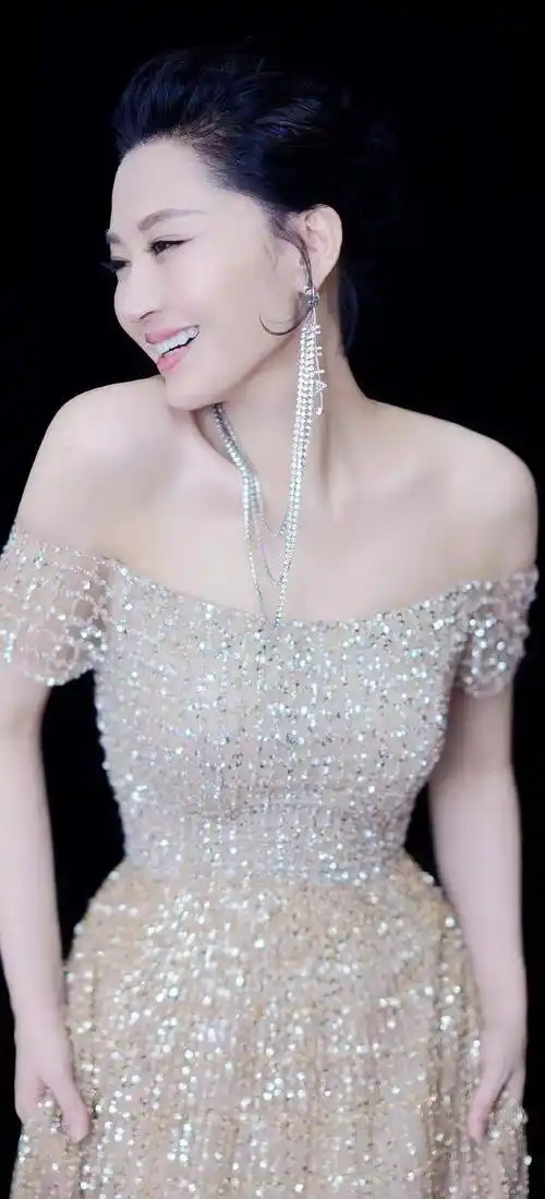 精选许晴高清壁纸被岁月眷顾的女人精致优雅散发独特魅力