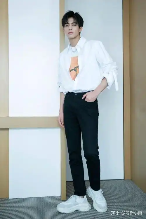 你认为最好看的男明星是谁?