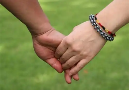 愿不离不弃,让爱情永恒.