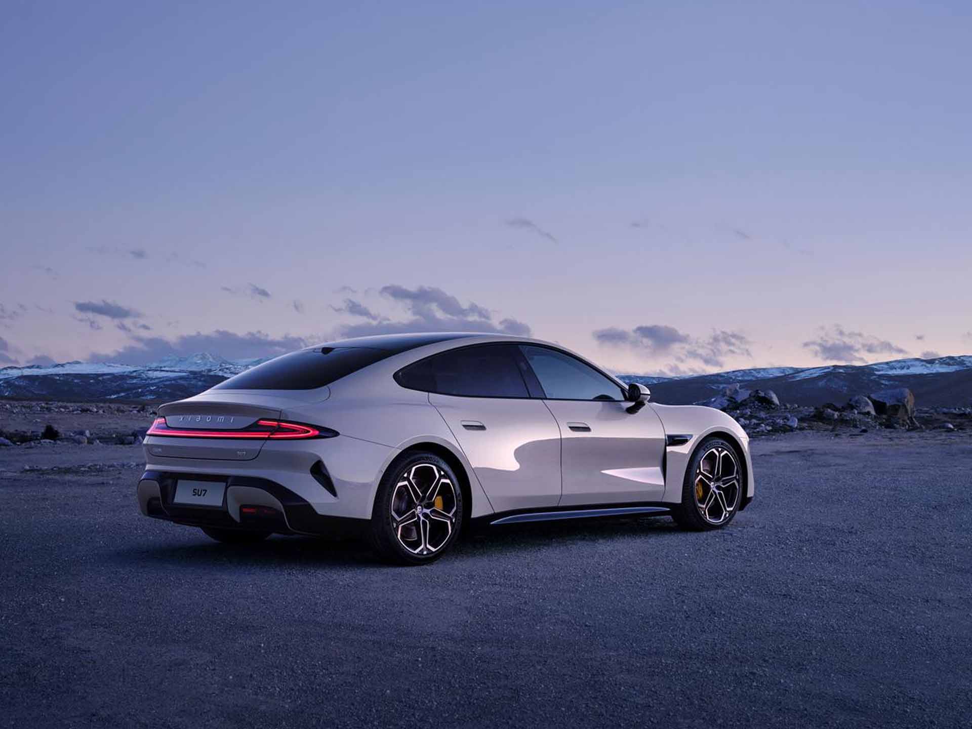 Xiaomi SU7 C级高性能 生态科技轿车