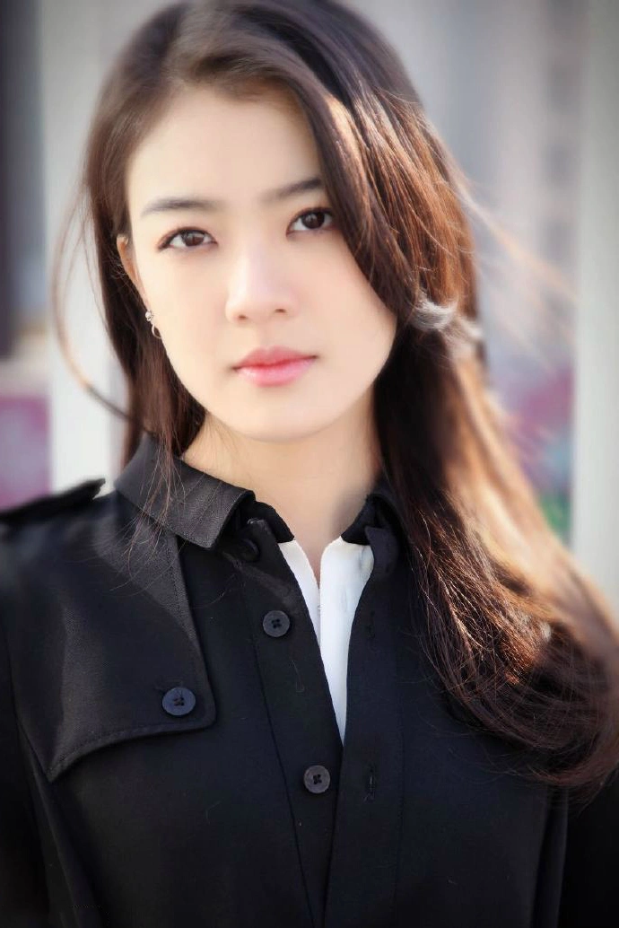 张雅玫,中国内地女演员,毕业于中央戏剧学院.