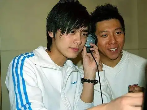 李易峰公开示爱:我爱了你整整29年!