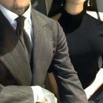 穿西装男生头像118