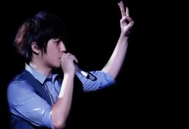 我就不相信我瘦不下来是的我也不相信你