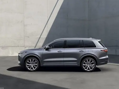 【2020款理想one 增程6座版_整体外观 _34/525张图片】_汽车图片大全