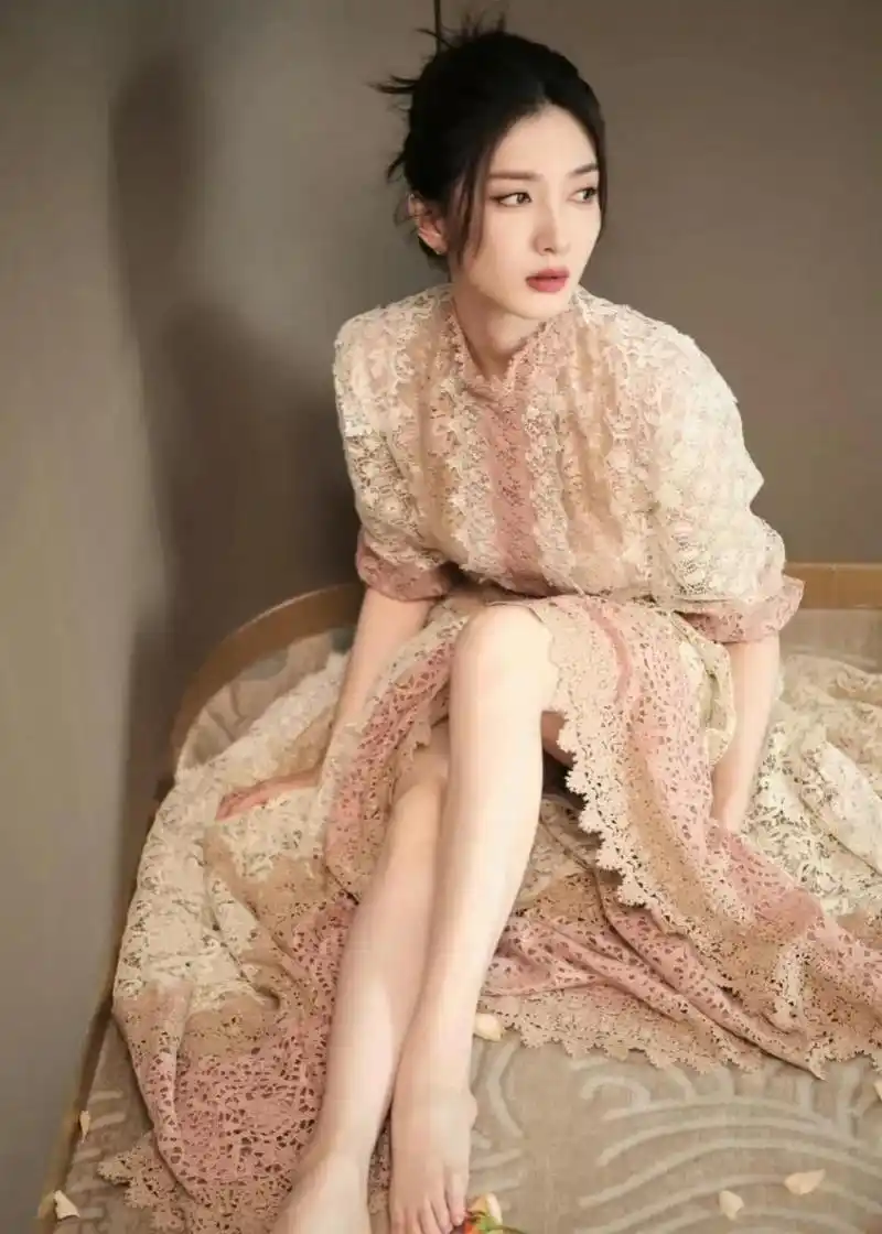 江疏影~细长腿美脚丫