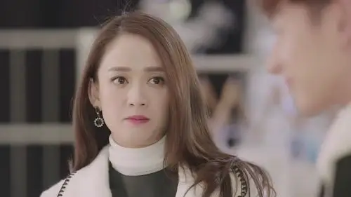 放弃我,抓紧我:帅哥及时救场,要求就是陈乔恩做她的模特