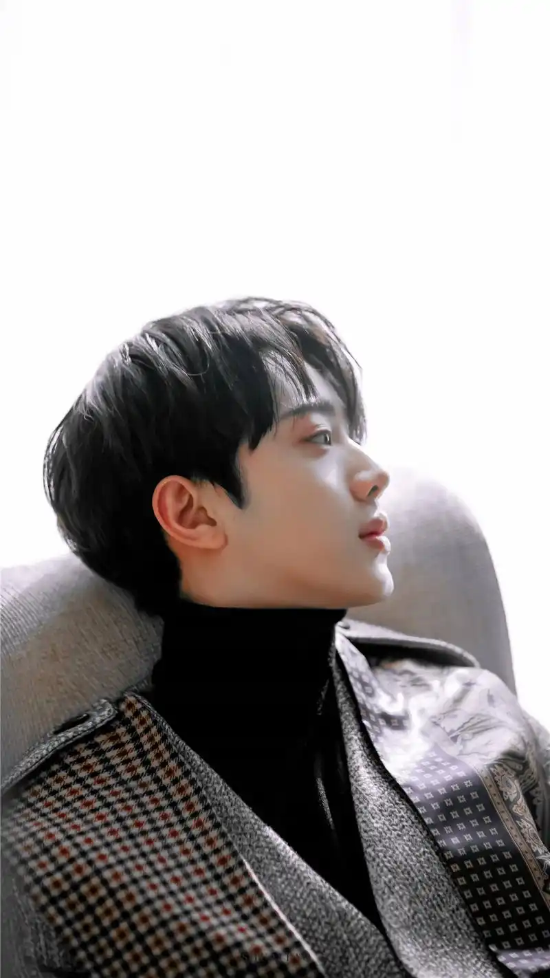 帅气的小奶狗赖冠霖,笑起来好甜呀