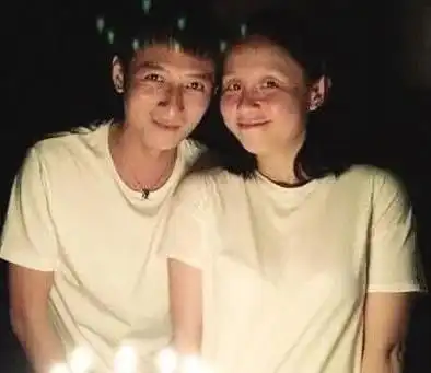 吃软饭的男星维嘉老婆身家过亿他娶大11岁丑妻很恩爱