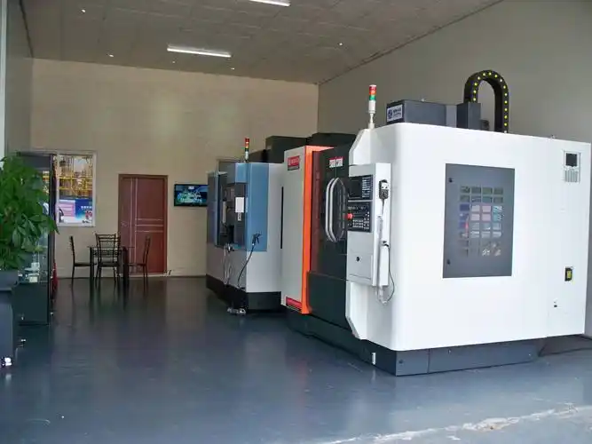 机床设备1-景天灯具制造(上海)有限公司