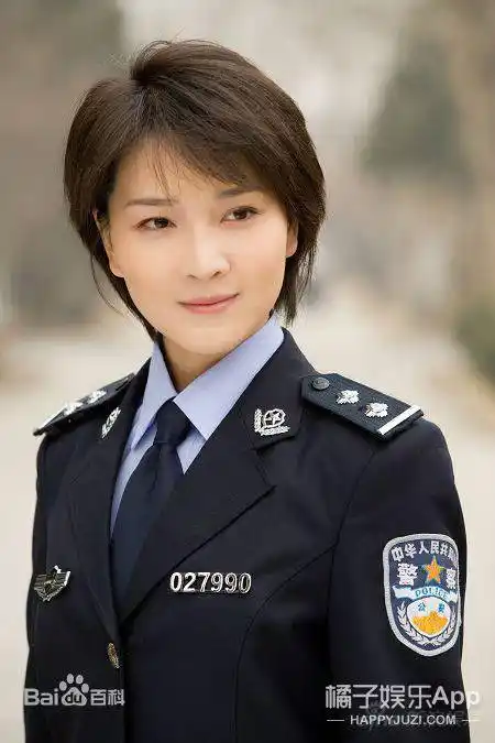 孟佳的扮演者叫蓉卓,毕业于上海戏剧学院表演系.