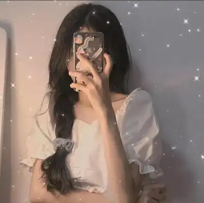 用手机遮住脸的头像