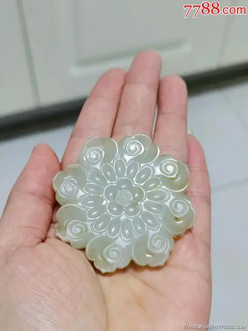 明代-和田玉将军扣