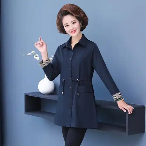 中年妈妈春秋秋装女士外套秋款上衣中老年时尚中老年女装