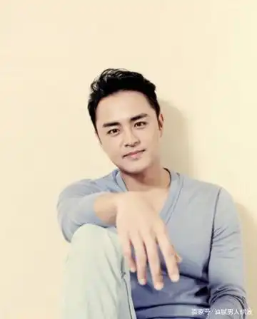 在公园的明道哥哥中,他的妻子和孩子被残忍地害