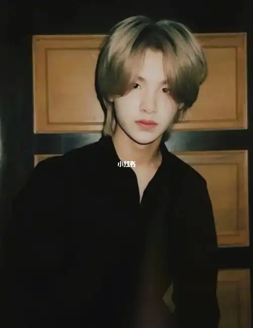 我的宝藏男孩黄明昊  #黄明昊justin  #justin黄明昊  #黄明昊壁纸