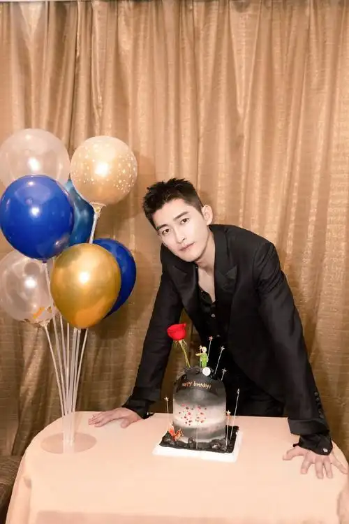 如今随着时间的流逝张翰也迎来了他37岁的生日,小伙伴们知道后也是