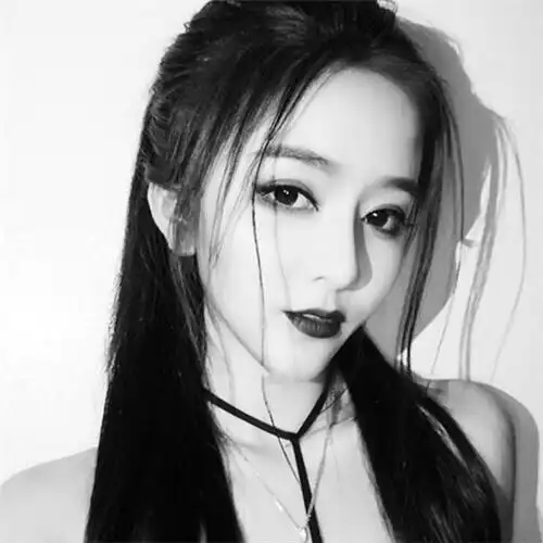 适合酷酷的女生头像,霸气冷酷无情的真人表情,我就是女王