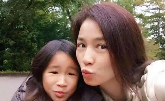 都是林瑞阳的儿女曾哲贞的孩子英俊秀气张庭生的娃外貌被吐槽