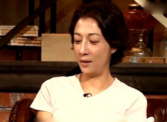 吴绮莉爆猛料成龙追我时请吃饭献殷勤怀孕后连电话都不接