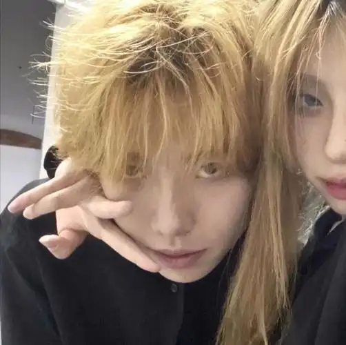 情侣头像  #情侣头像分享  #情侣  #情侣拍照姿势