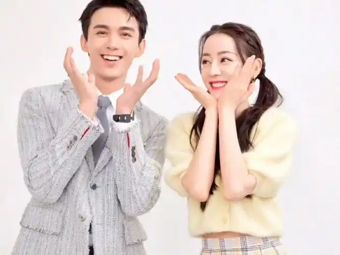 迪丽热巴吴磊cp好甜