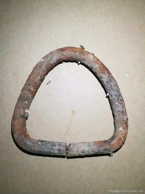 马车用铁腰环一对