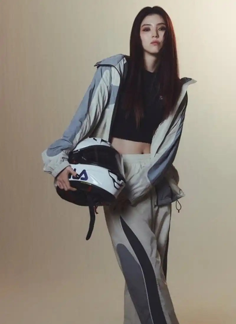 韩国演员韩素希成为fila品牌代言人,让品牌形象焕然一新.