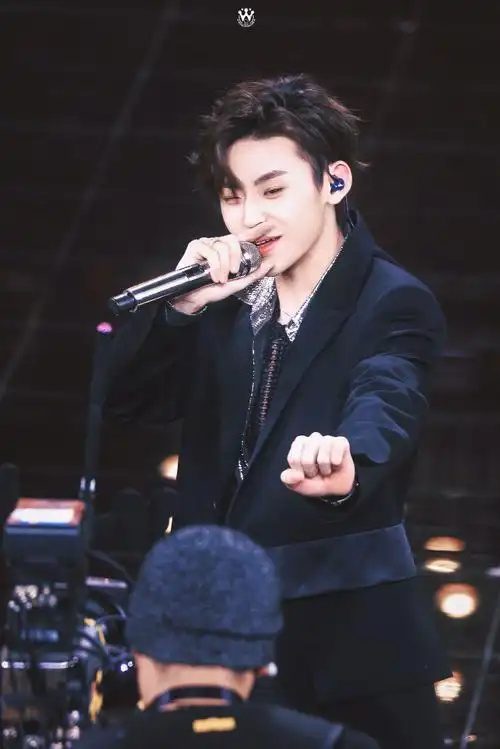 小鬼盘点200127lilghost一周手账01200126自然不甘于坠落百孔千疮也好