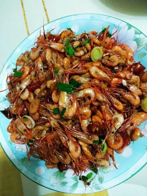 哎呦喂--1做的爆炒小河虾