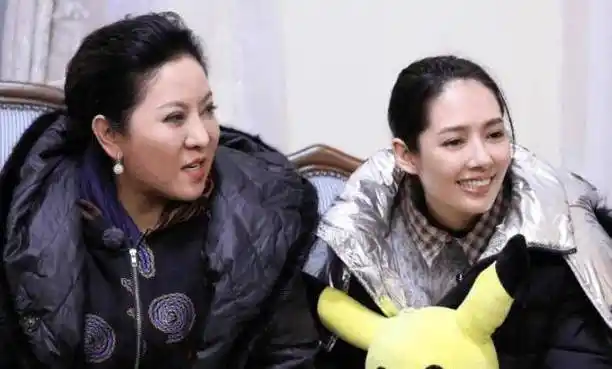 郭美女近况素颜出镜,整个人的状态每况愈下,豪门太太真的不好当_陈岚