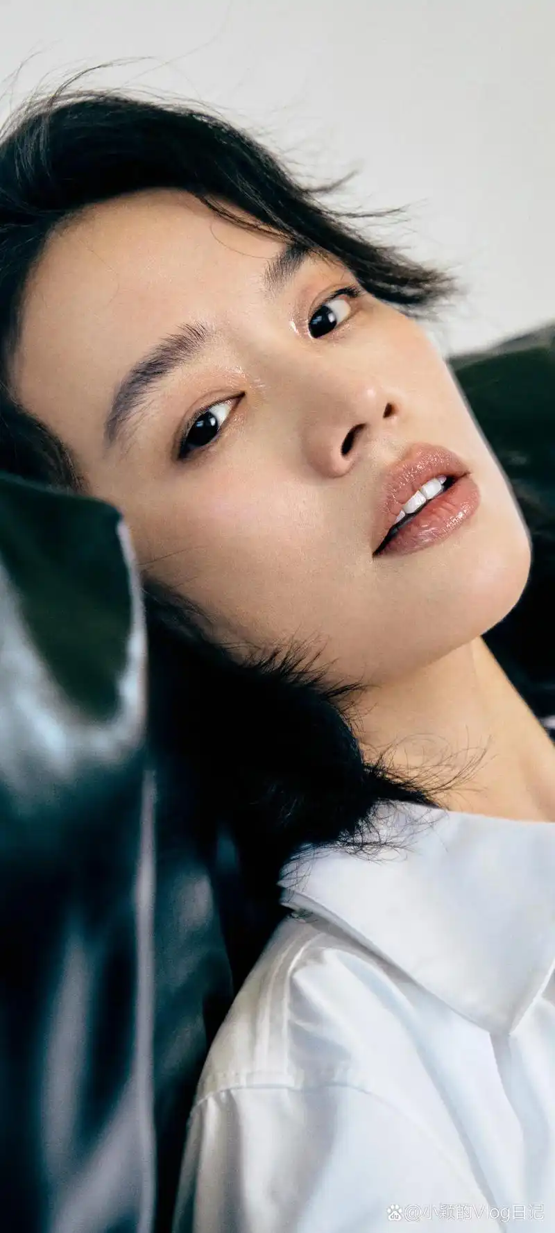 马思纯壁纸精选:市场新宠与演技派的完美结合 近期,马思纯成为了娱乐