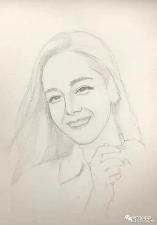 人像素描:迪丽热巴