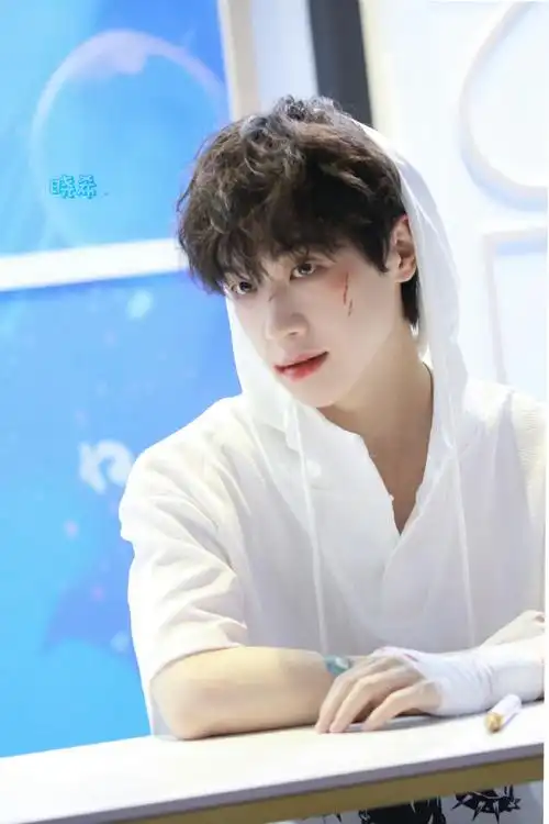 cv倒霉死勒超话