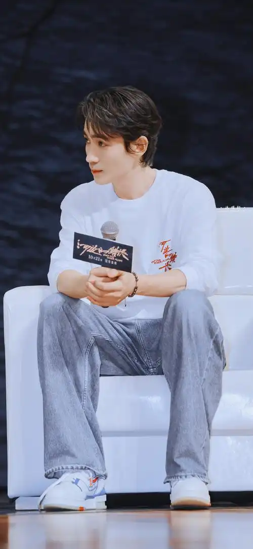 发型梦回2018太好看惹#朱一龙 北大