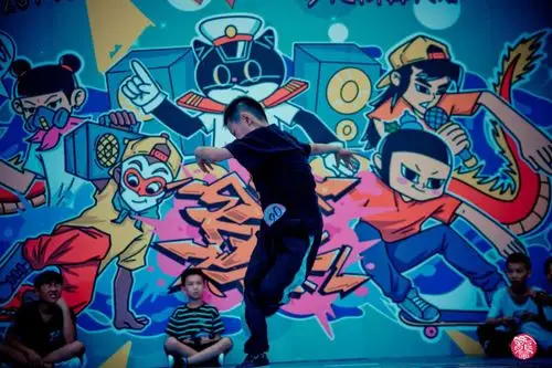 "耀舞扬翚"少儿breaking 1v1 battle 比赛精彩回顾_街舞