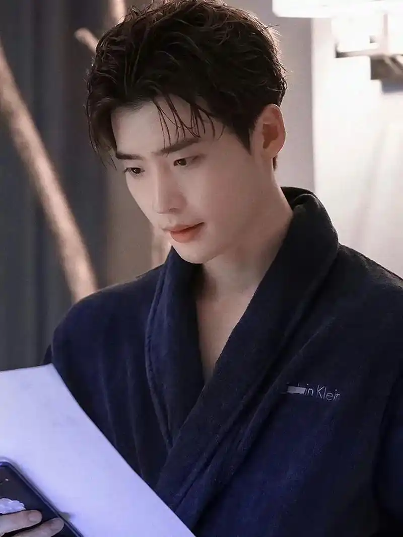 男明星那么多,但是只对你有感觉#手机壁纸 #文案 #李钟硕# - 抖音