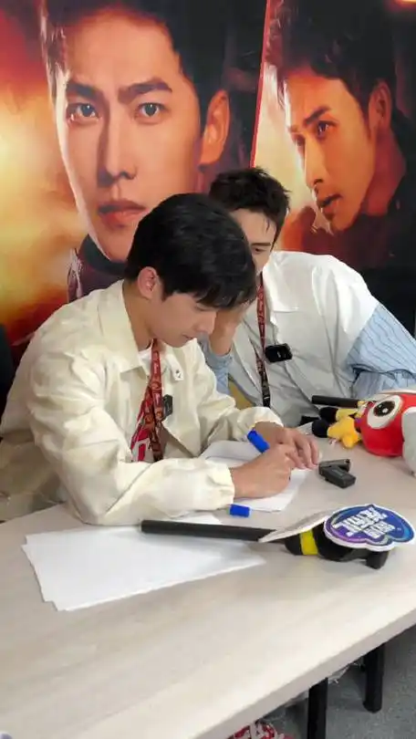 杨洋我的人间烟火##杨洋张彬彬新浪扫楼