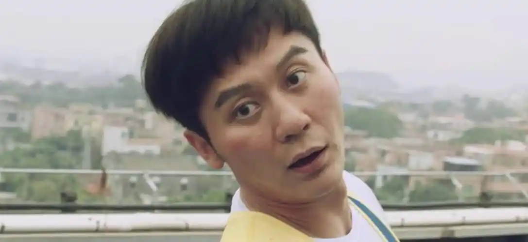 遮住额头就是年轻小伙,3位中年男星扮嫩,个个辣眼_乔杉_李晨但_海一天