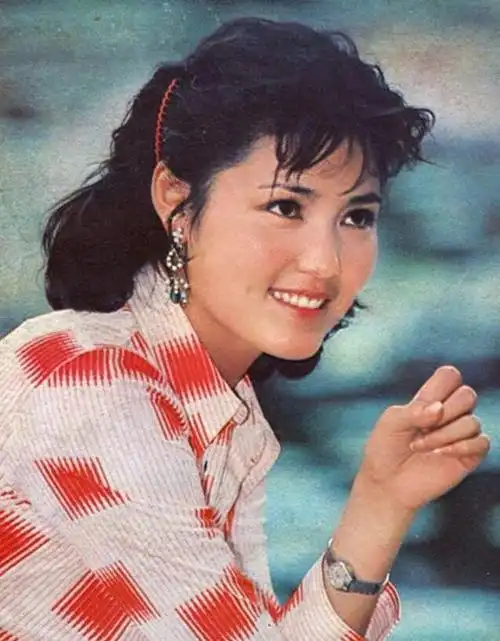 真正的素颜美女,70年代活跃在荧屏上的女演员,你认识几个?