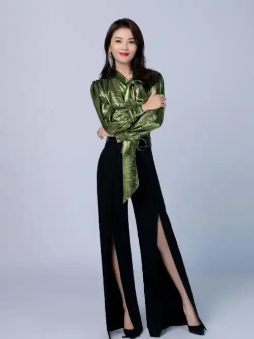 刘涛带火了一种穿法,叫"长裤 高跟鞋",优雅又得体,谁穿谁美