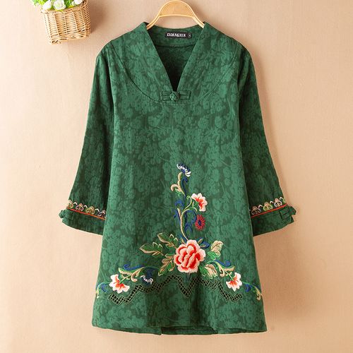 妈妈装秋装中老年女装棉麻七分袖衬衫民族风大码中长款刺绣花上衣